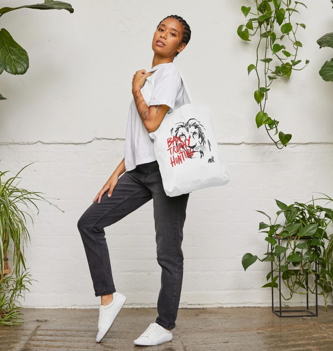 Ban Trophy Hunting Tote Bag